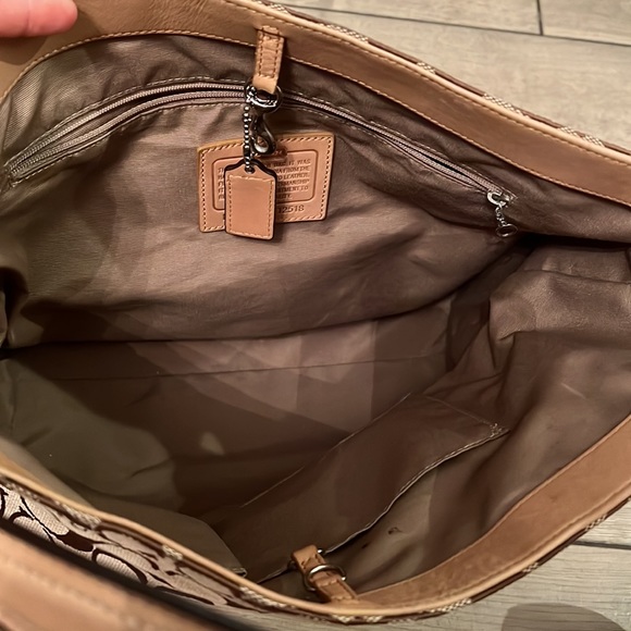 Coach brown monogram signature jacquard inner pocket Hobo bag - Picture 6 of 8